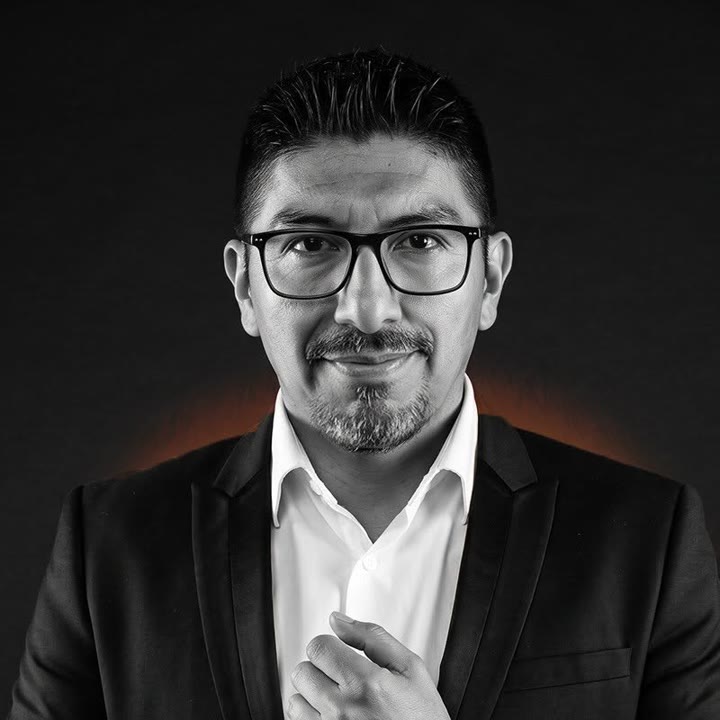 Ramiro Chuquimia, asesor de membresías Kalomai Park
