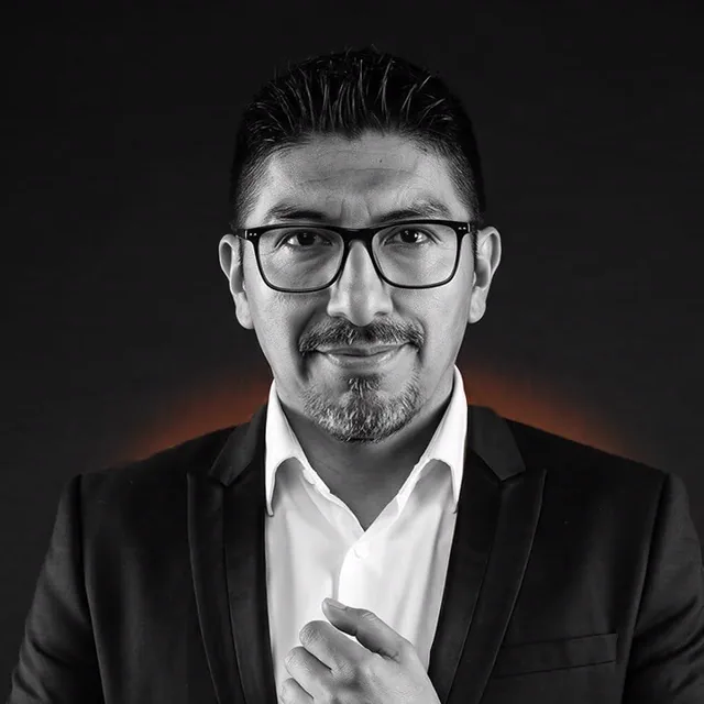 Ramiro Chuquimia, asesor de membresías Kalomai Park
